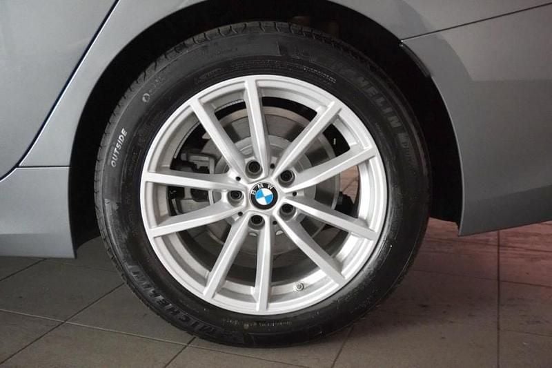 Gebraucht BMW 320 Efficient Dynamics 190 PS (139 kW) 2025 Grau Limousine