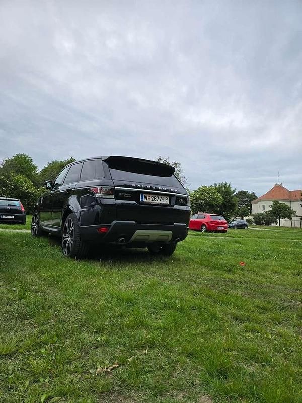 Gebraucht 2015 Land Rover Range Rover HSE 258 PS SUV – 1110 Wien ...