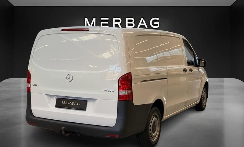 Gebraucht Mercedes Vito 114 PS (83 kW) 2019 Arktikweiß Van