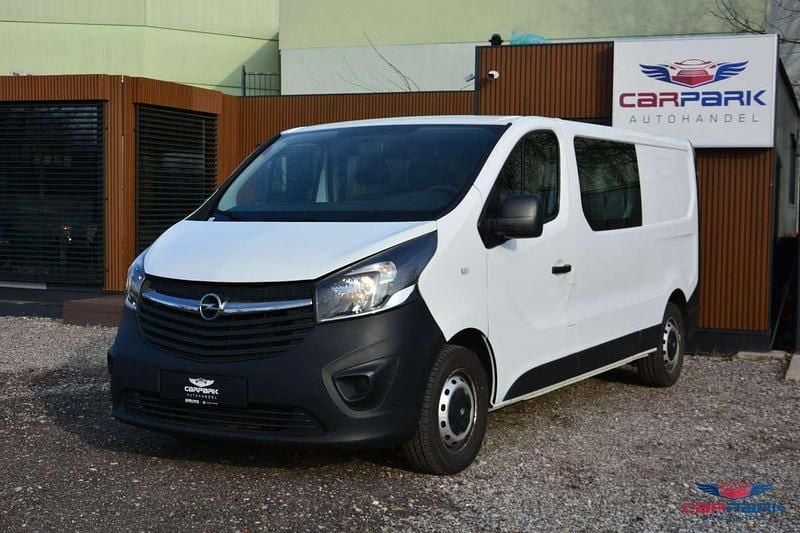 Gebraucht Opel Vivaro 121 PS (88 kW) 2018 Weiß Van / Kleinbus