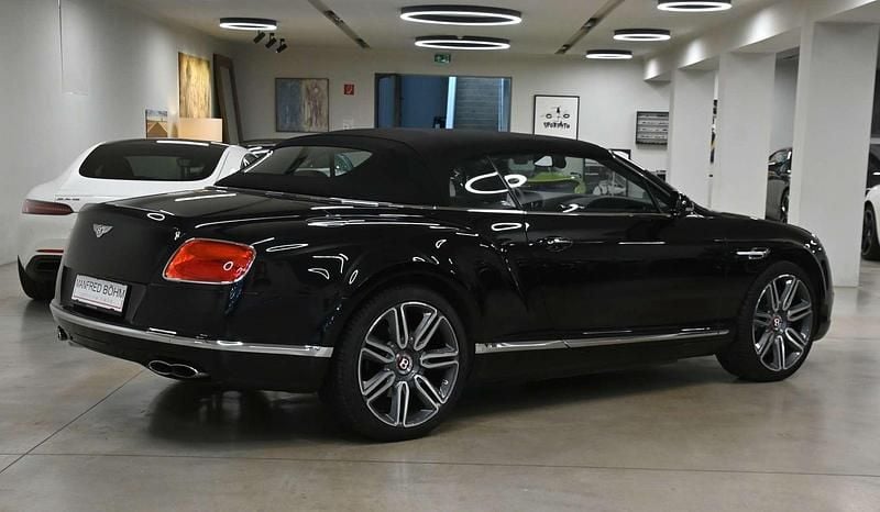 Gebraucht Bentley Continental GT Convertible Mulliner 507 PS (372 kW) 2019 Schwarz Cabrio