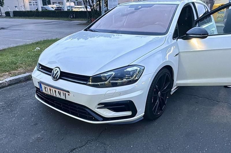 Gebraucht VW Golf VII R 300 PS (220 kW) 2019