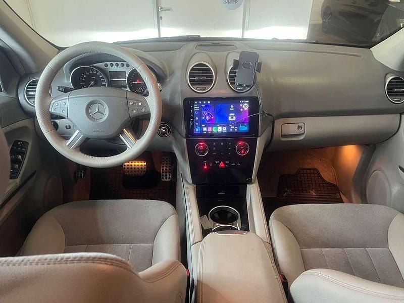 Gebraucht Mercedes ML320 224 PS (164 kW) 2007 Schwarz SUV