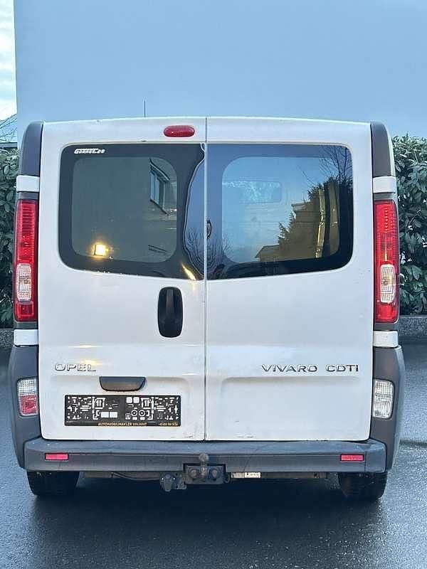 Gebraucht Opel Vivaro 114 PS (83 kW) 2014 Weiß Van / Kleinbus
