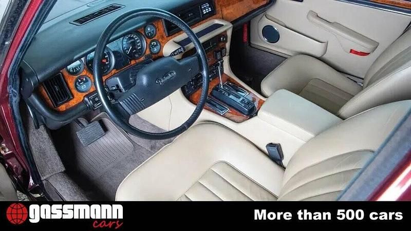 Gebraucht Daimler Double Six Serie 1 264 PS (194 kW) 1993 Rot Limousine