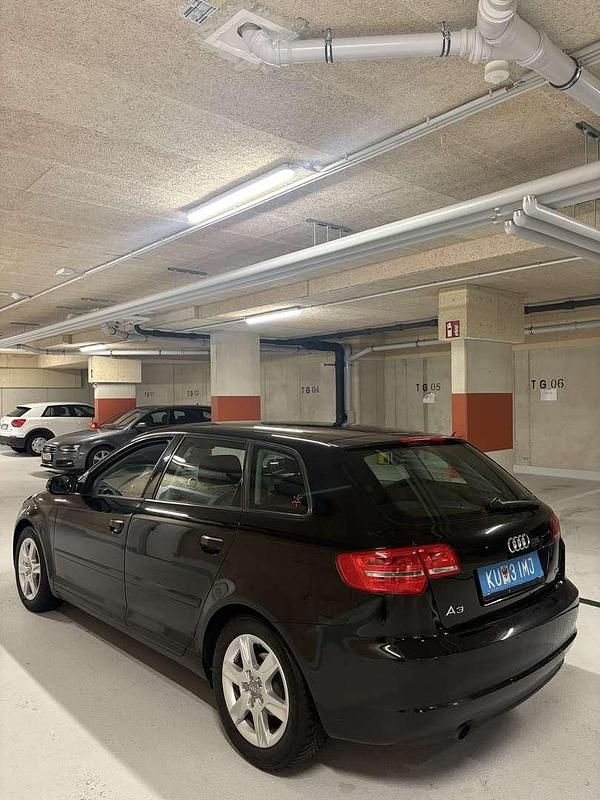 Gebraucht Audi A3 90 PS (66 kW) 2012 Schwarz Limousine