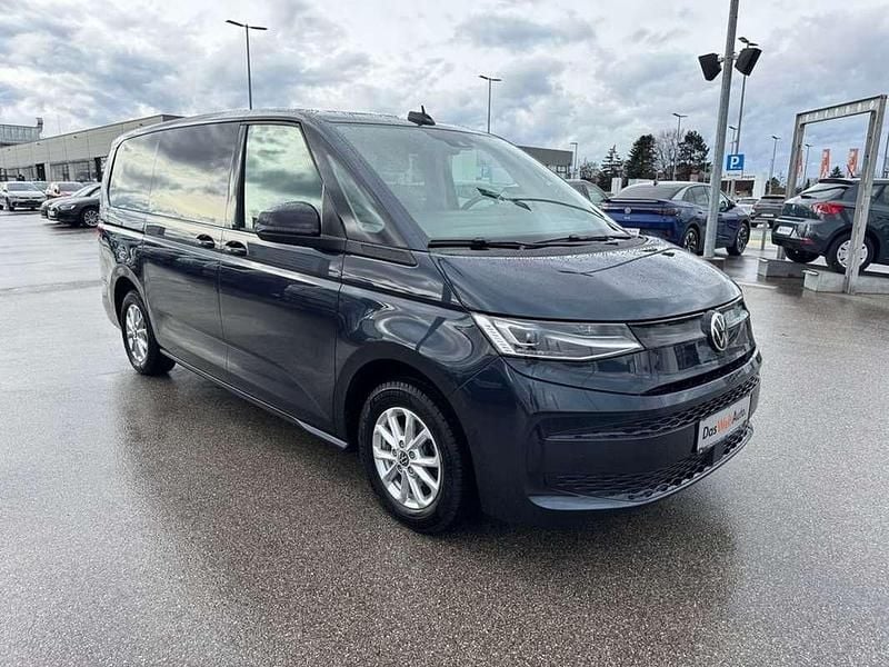 Gebraucht VW Multivan 150 PS (110 kW) 2024 Blau Van