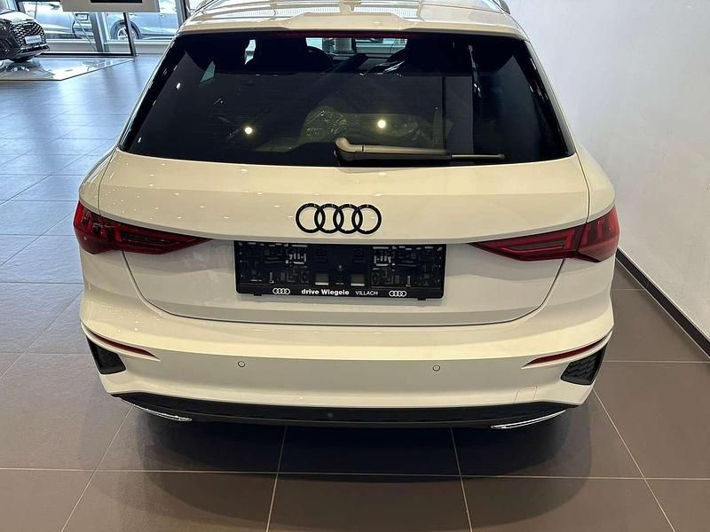 Gebraucht Audi A3 S-Line 116 PS (85 kW) 2023 Limousine