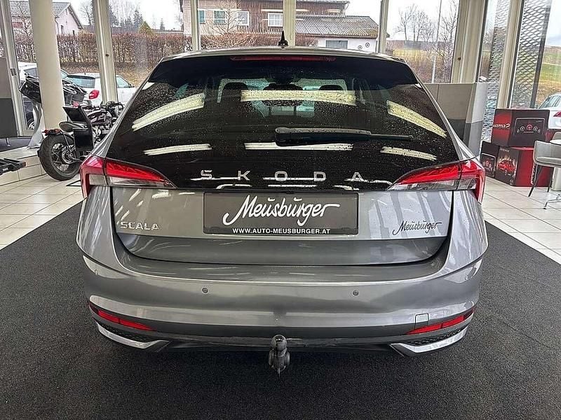 Gebraucht Skoda Scala Selection 95 PS (69 kW) 2024 Grau Kleinwagen