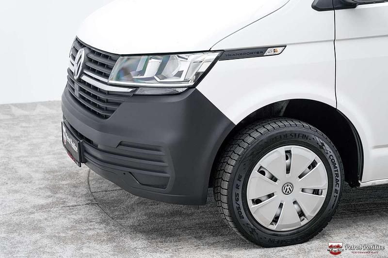Gebraucht VW T6.1 150 PS (110 kW) 2021 Weiß Van