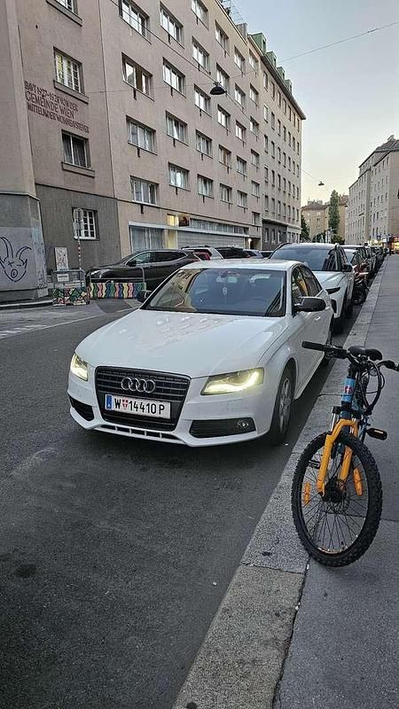 Gebraucht Audi A4 120 PS (88 kW) 2010 Limousine