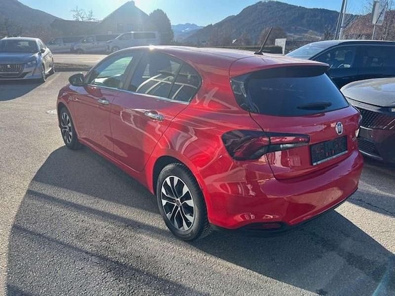 Gebraucht Fiat Tipo Mirror 95 PS (69 kW) 2019 Rot Kleinwagen