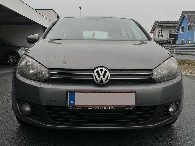 Gebraucht VW Golf VII Comfortline 90 PS (66 kW) 2013 Grau Limousine