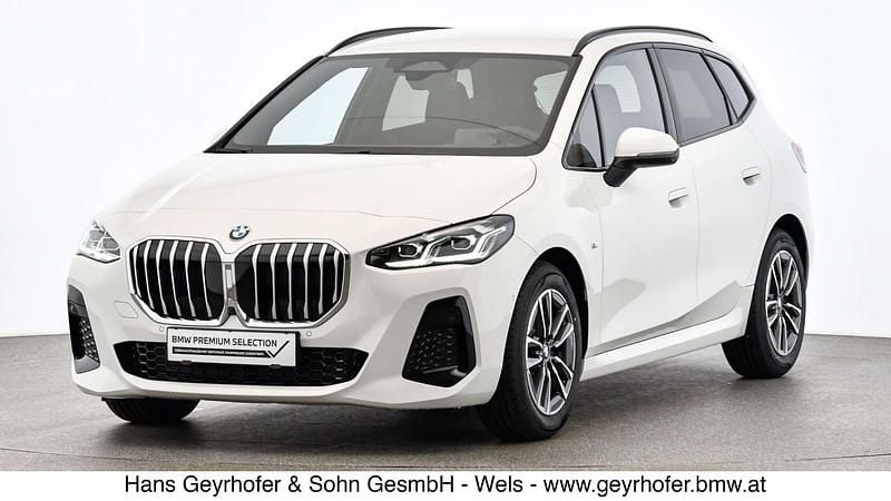 Weiß Gebraucht 2024 BMW 218 Luxury Line Kombi | € 36.980 (Teuer) - Bild 1/4