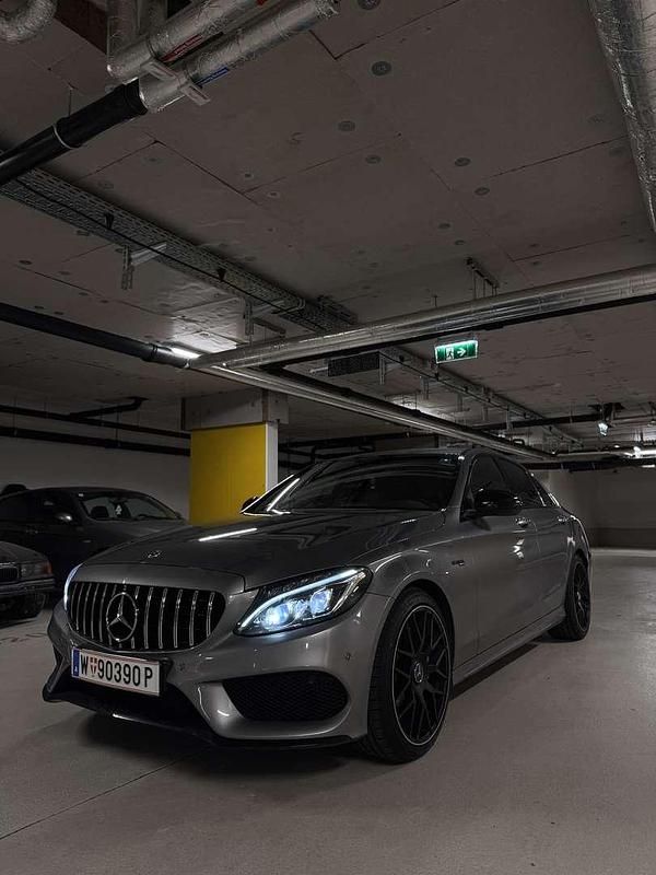 Gebraucht 2016 Mercedes C220 AMG line Limousine | € 23.490 (Teuer) - Bild 1/4