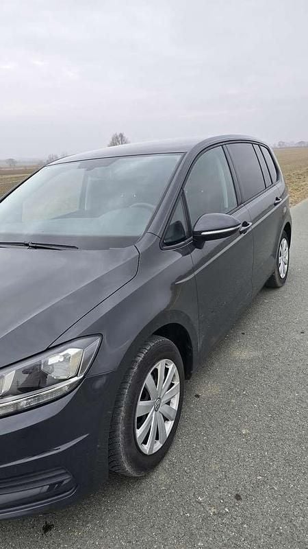 Gebraucht VW Touran Trendline 116 PS (85 kW) 2018 Van / Kleinbus