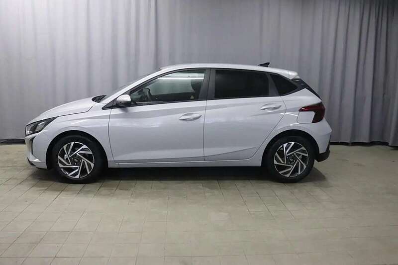 Gebraucht 2024 Hyundai I20 1.2 Benzin 