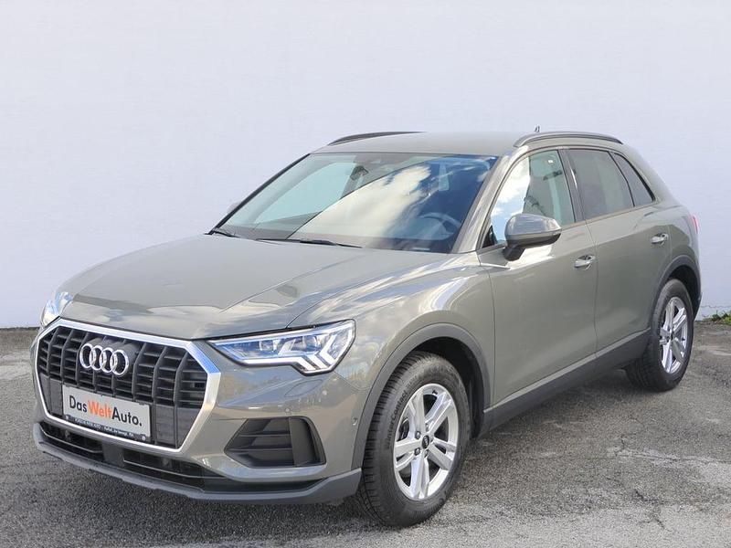Mittelgrau metallic Gebraucht 2022 Audi Q3 Ambiente SUV | € 28.990 (Guter Preis) - Bild 1/4