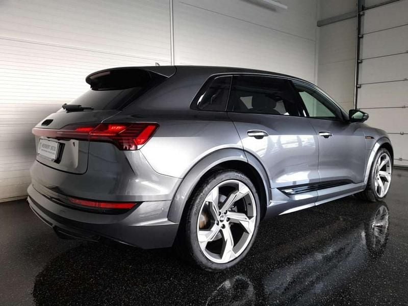 Gebraucht Audi e-tron S-Line 369 kW (503 PS) 2023 Grau SUV
