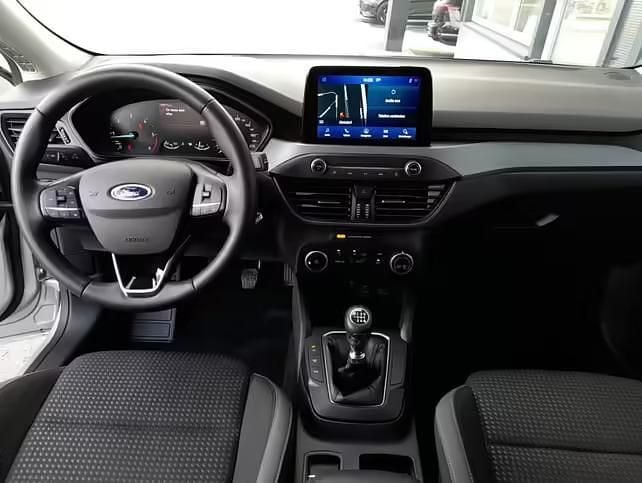 Gebraucht Ford Focus 120 PS (88 kW) 2022 Moondustsilbermetallic Kombi