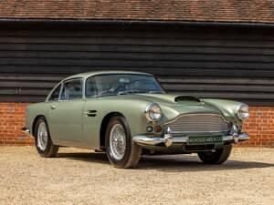 Grün Gebraucht 1960 Aston Martin DB4 Coupé | € 543.105 - Bild 1/4