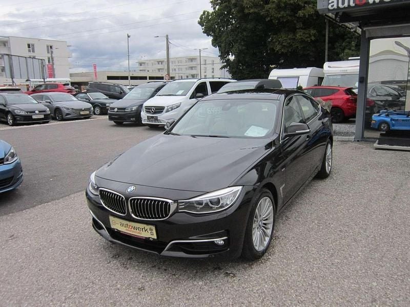Gebraucht 2015 BMW 330 Gran Turismo Luxury Line Limousine | € 16.499 - Bild 1/4