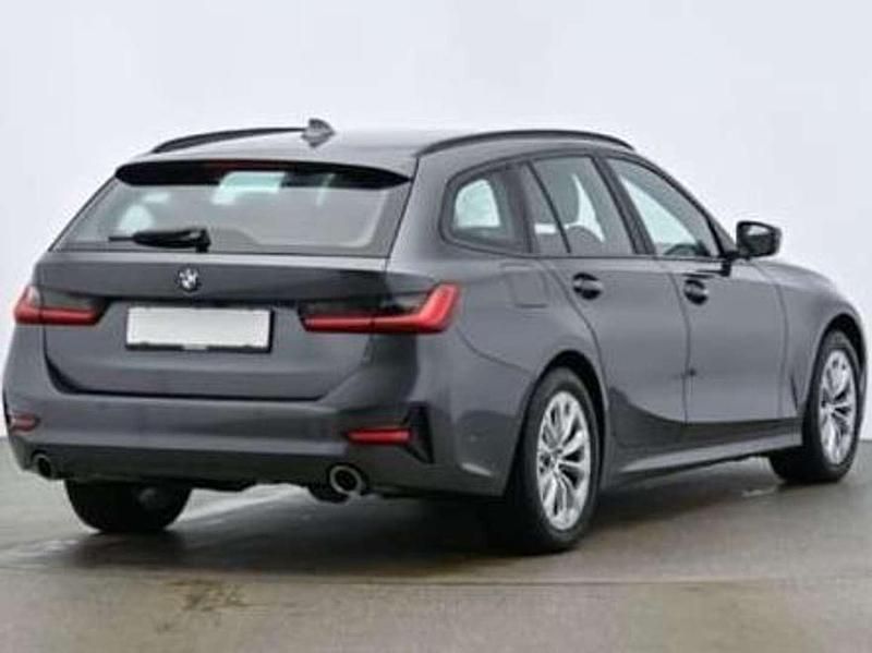 Gebraucht BMW 320 Advantage 190 PS (139 kW) 2020 Grau Kombi