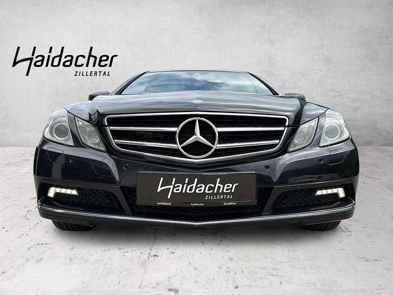 Gebraucht Mercedes E350 231 PS (169 kW) 2010 Schwarz Coupé