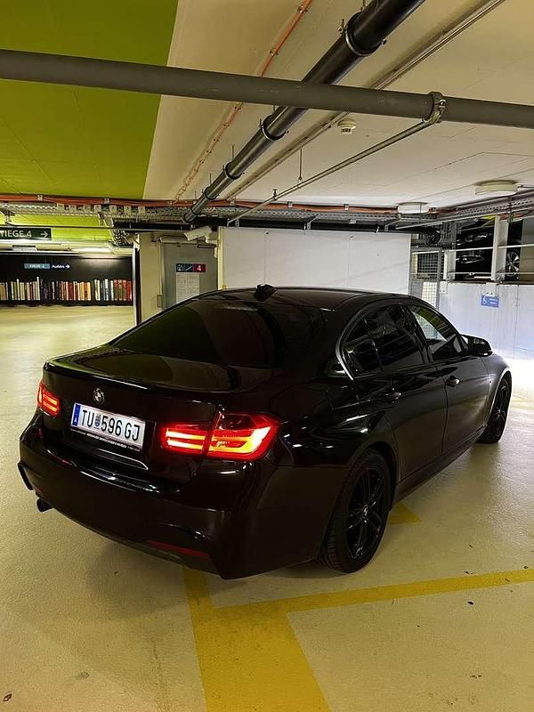 Gebraucht BMW 320 184 PS (135 kW) 2015 Schwarz Limousine