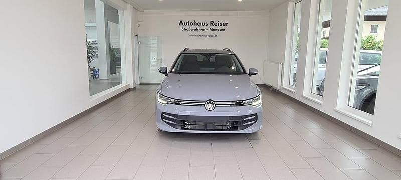 Gebraucht VW Golf VIII Life 115 PS (84 kW) 2024 Mittelgrau  normal Kombi