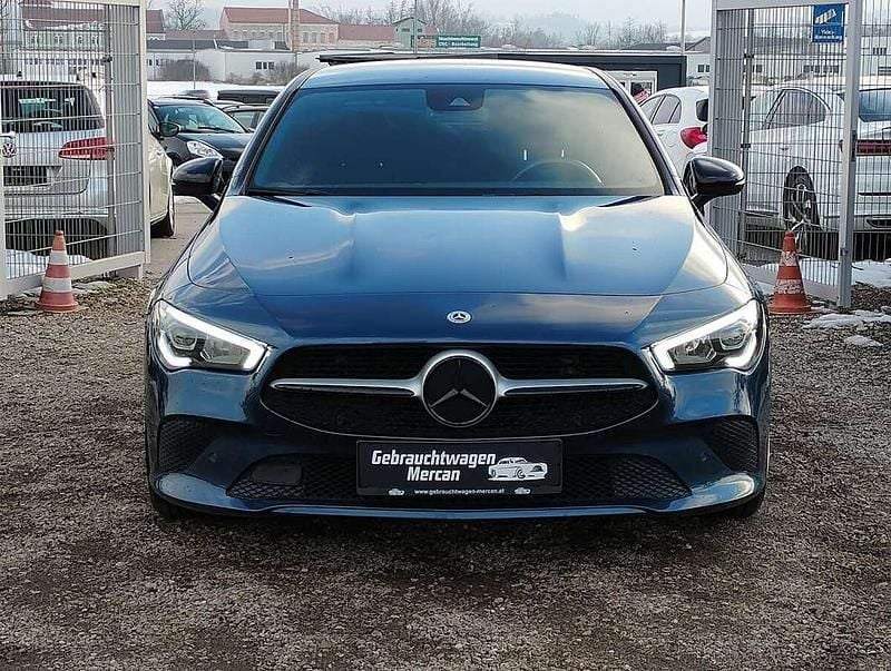 Gebraucht Mercedes CLA200 150 PS (110 kW) 2020 Blau Limousine