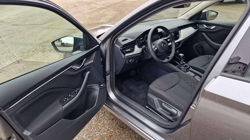 Gebraucht Skoda Kamiq Ambition 110 PS (80 kW) 2024 Grau SUV