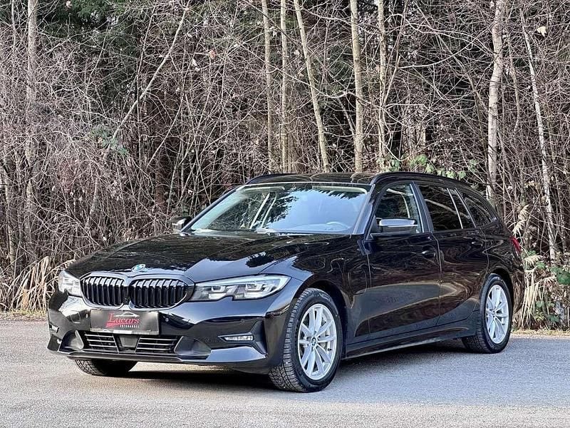 Schwarz Gebraucht 2021 BMW 330e Advantage Kombi | € 21.898 (Etwas zu teuer) - Bild 1/4
