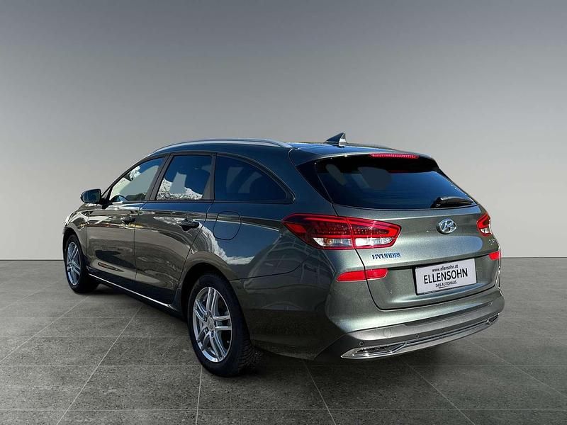 Gebraucht Hyundai i30 GO! 120 PS (88 kW) 2023 Grau Kombi