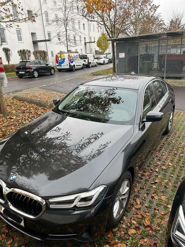 Gebraucht BMW 520 190 PS (139 kW) 2021 Grau Limousine