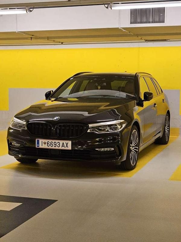 Gebraucht BMW 520 190 PS (139 kW) 2017 Schwarz Kombi