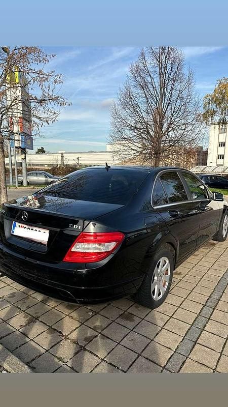 Gebraucht 2009 Mercedes C200 Classic Limousine | € 8.000 (Etwas zu teuer) - Bild 1/4