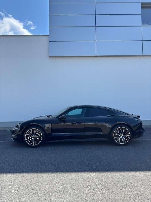 Gebraucht Porsche Taycan Basis 300 kW (408 PS) 2022 Schwarz Limousine