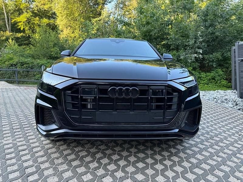 Gebraucht Audi Q8 Ambiente 381 PS (280 kW) 2023 Schwarz  metallicperleffektno SUV