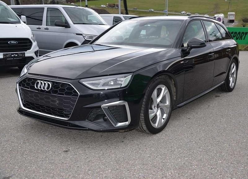 Gebraucht Audi A4 S-Line 136 PS (100 kW) 2023 Schwarz Kombi
