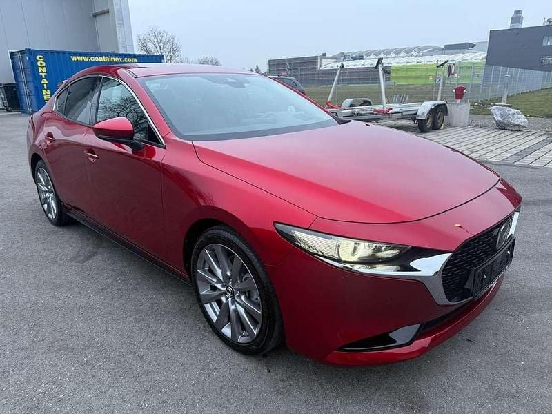 Gebraucht Mazda 3 Comfort 122 PS (89 kW) 2022 Rot Limousine