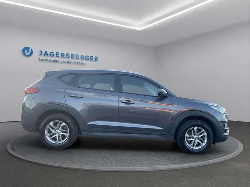 Gebraucht Hyundai Tucson 132 PS (97 kW) 2019 Grau SUV