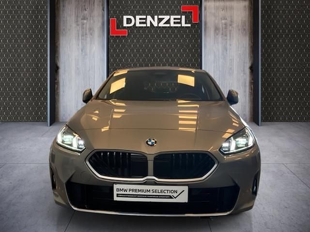 Gebraucht BMW 116 122 PS (89 kW) 2025 Skyscraper grau met. Kleinwagen