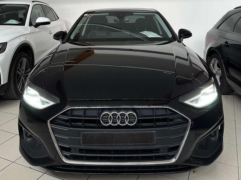 Gebraucht Audi A4 Design 136 PS (100 kW) 2022 Schwarz Limousine