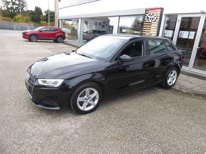 Gebraucht Audi A3 150 PS (110 kW) 2019 Schwarz Limousine