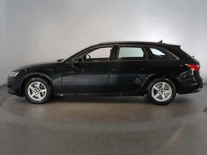 Gebraucht Audi A4 Comfort 136 PS (100 kW) 2025 Schwarz  normal Kombi