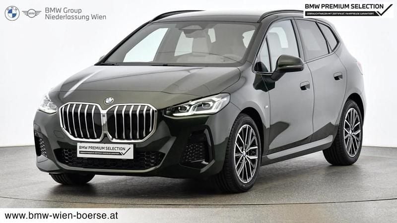Gebraucht BMW 218 Active Tourer Efficient Dynamics 150 PS (110 kW) 2025 Grün Van / Kleinbus