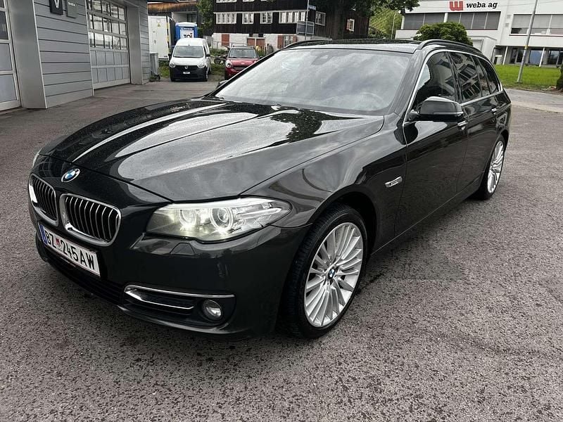 Gebraucht BMW 530 258 PS (189 kW) 2015 Kombi
