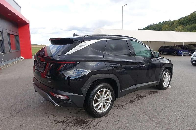 Gebraucht Hyundai Tucson Pure 150 PS (110 kW) 2022 Schwarz SUV