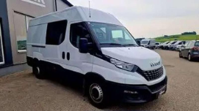 Gebraucht Iveco Daily 155 PS (114 kW) 2021 Weiß Van